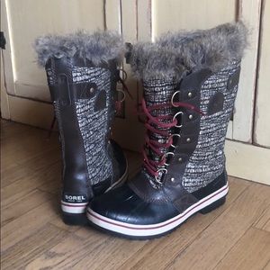 Women’s Sorel Tofino Boots Warm Winter Tall Boots